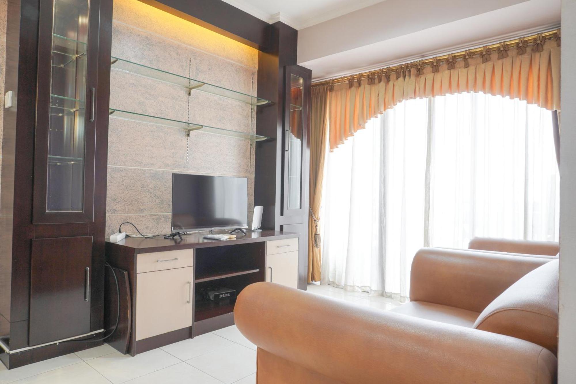 Cozy And Simply Look 2br At 12nd Floor Puri Garden By Travelio Pangsapuri