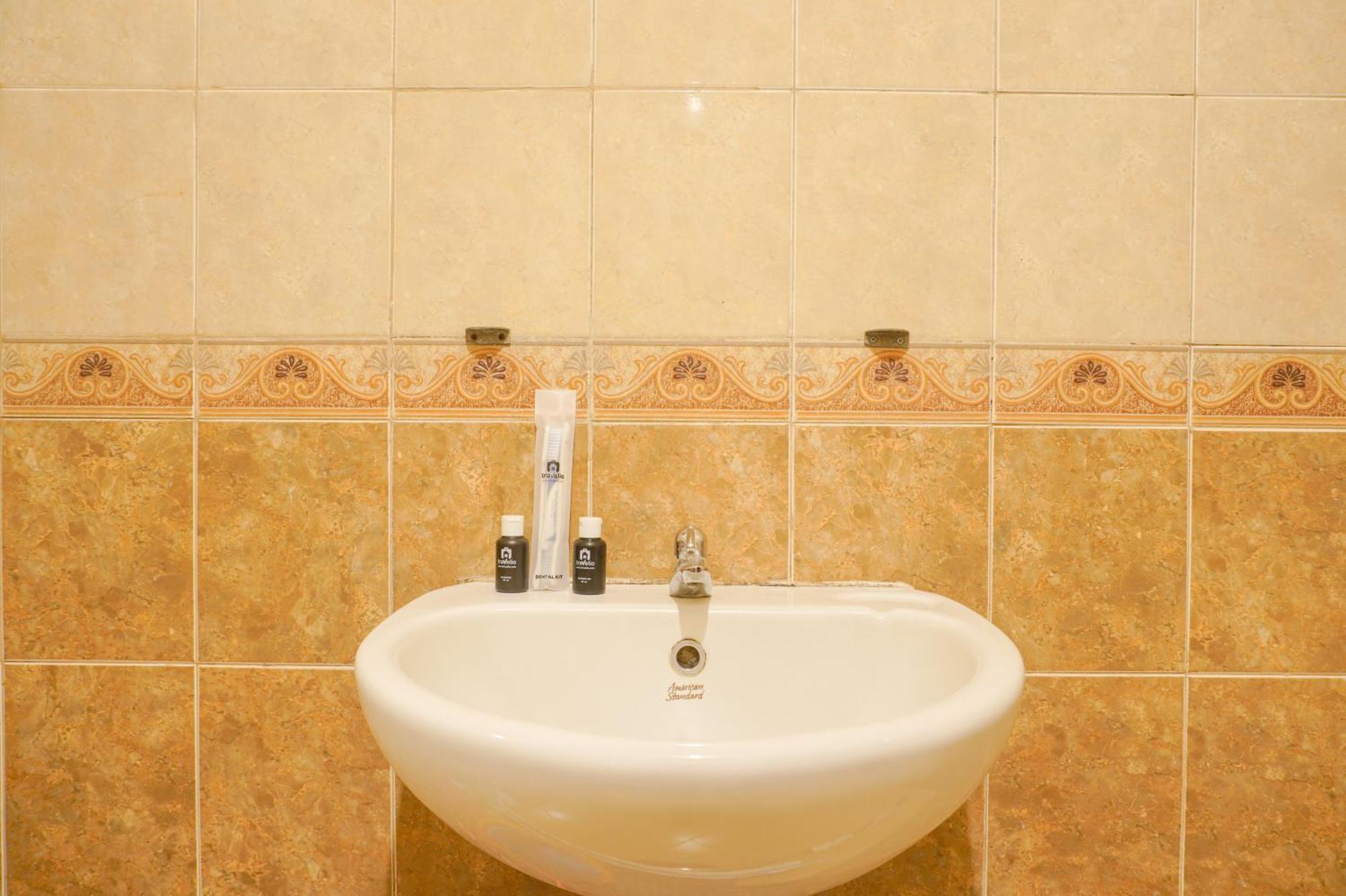 Cozy And Simply Look 2br At 12nd Floor Puri Garden By Travelio Pangsapuri Jakarta