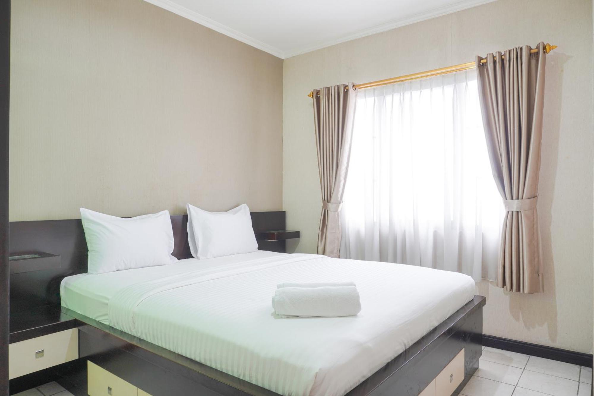 Cozy And Simply Look 2br At 12nd Floor Puri Garden By Travelio Pangsapuri